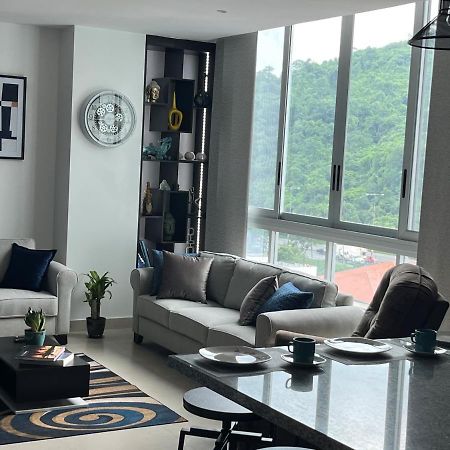 New Luxury Apartment With King - Size Bed Ceibos Guayaquil Exterior photo
